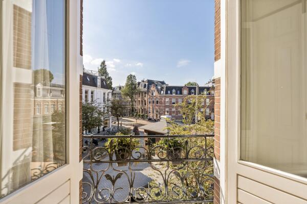 photo 25 Jacob Obrechtstraat 9 H